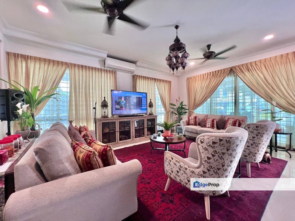 3 Storey Endlot Superlink Lake Point Residence Cyberjaya Fully Furnish, Selangor, Cyberjaya