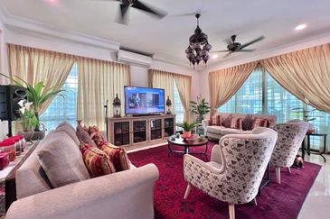 Lake Point Residence