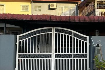 Taman Pinggiran Putra