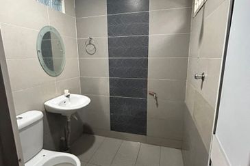 Taman Pinggiran Putra