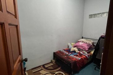 Taman Pinggiran Putra