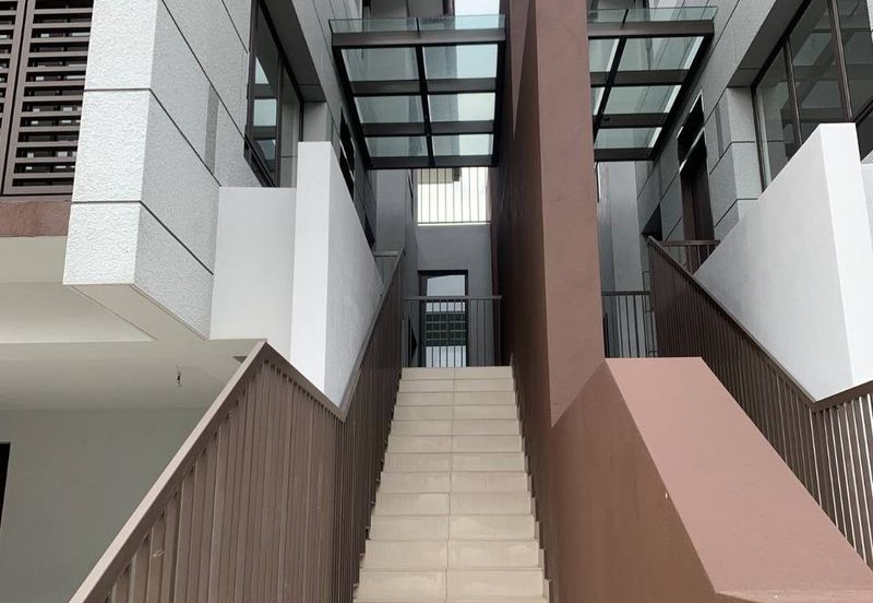 3sty teres Mulia Residence Cyberjaya Freehold, Dekat Masjid, New House