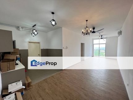 Lakefront Homes Cyberjaya Freehold, Balcony, 2 car park, Selangor, Cyberjaya