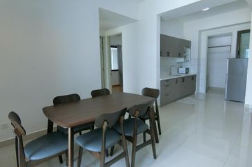 Lake Point Residence