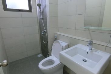 Lake Point Residence