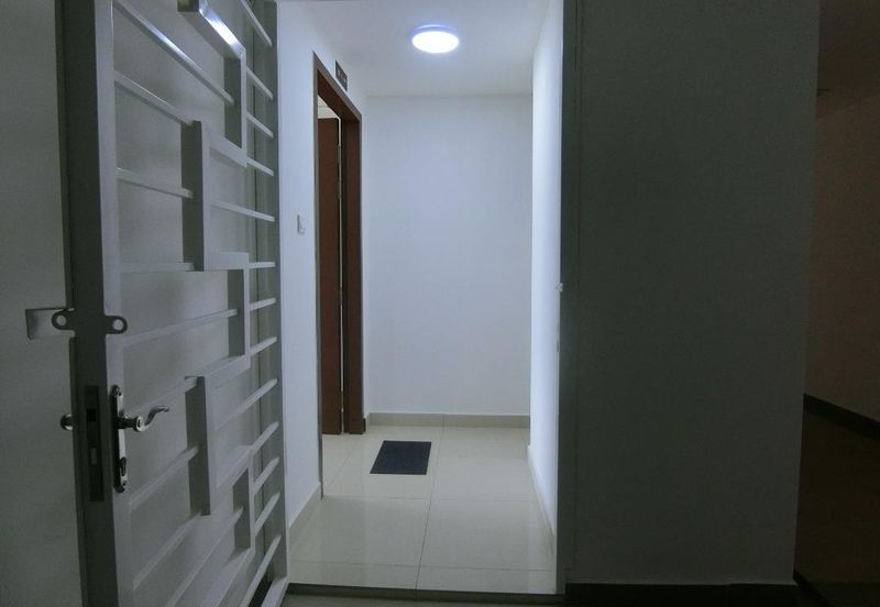 Lake Point Residence