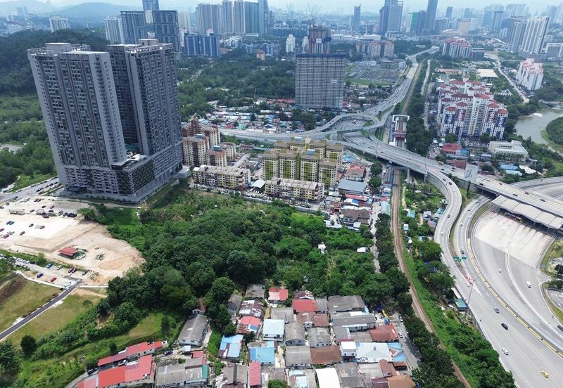 Pantai Dalam Kampung Kerinchi