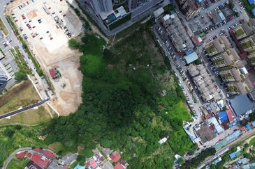 Pantai Dalam Kampung Kerinchi