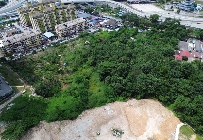 Pantai Dalam Kampung Kerinchi