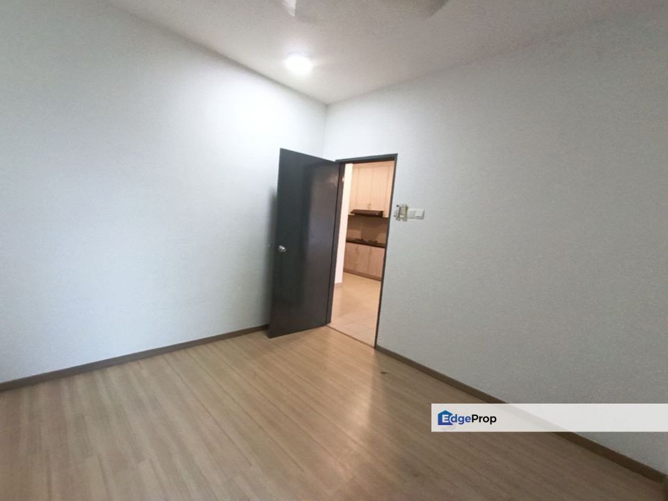TERMURAH Residensi Alami Seksyen 13 Shah Alam 2 park, face open pool, Selangor, Shah Alam