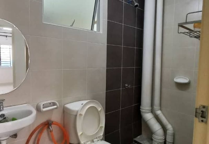 De Bayu Apartment @ Setia Alam