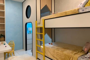 Vista Adesa Residensi Desa Timur