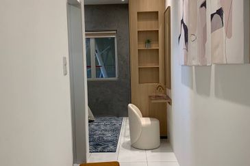 Vista Adesa Residensi Desa Timur