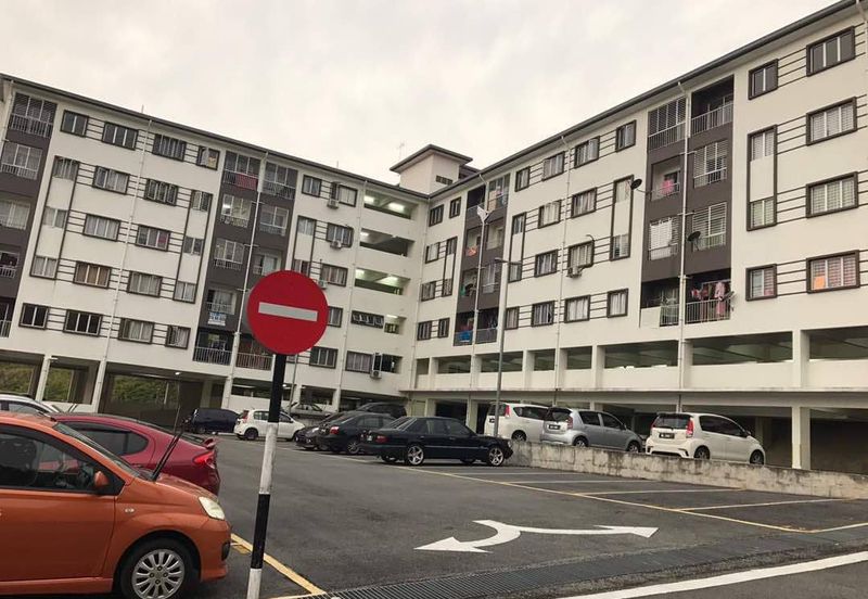 Suria Tropika Apartment