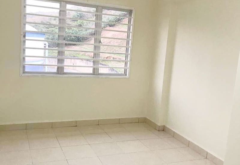 Suria Tropika Apartment