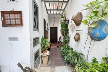 Symphony Hills Schumann