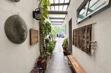 Symphony Hills Schumann