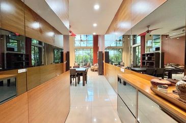 Symphony Hills Schumann