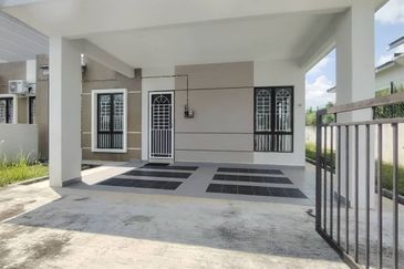 Taman Jenderam Anggun