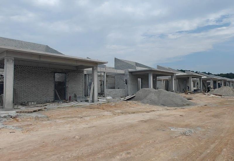 Taman Jenderam Anggun, Jalan Jenderam Anggun 2