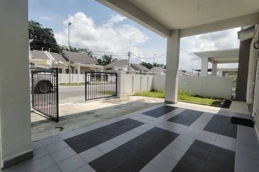 Taman Jenderam Anggun