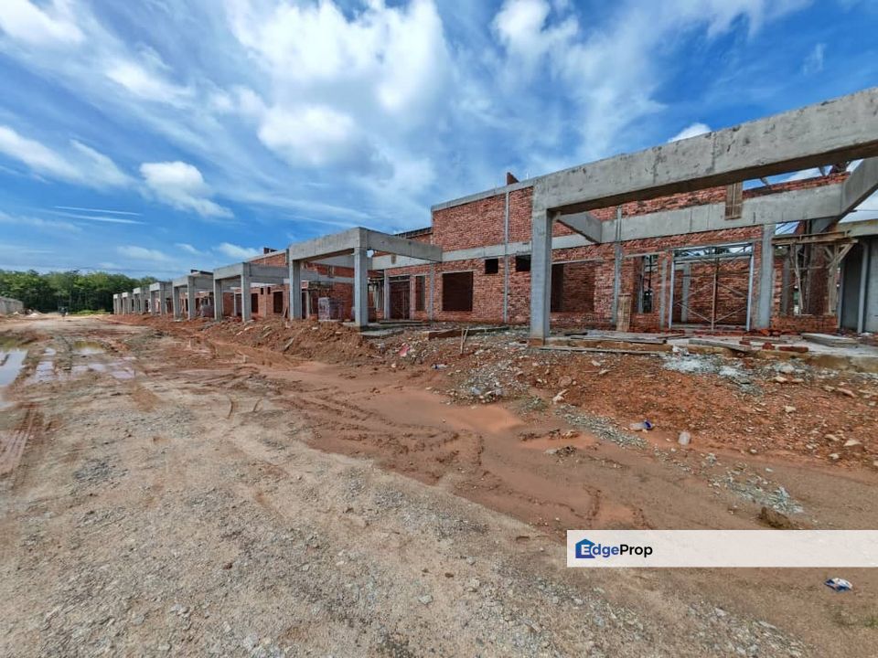 Rumah Baru Semi D Merlimau, Percuma Yuran Guaman, Zero Booking,4 bilik, Melaka, Merlimau