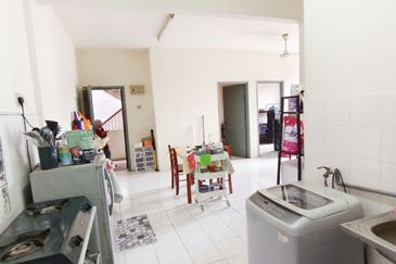 Pangsapuri Putra Impian, Taman Pinggiran Putra