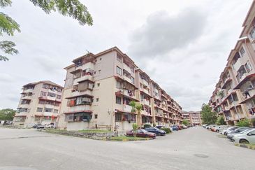 Pangsapuri Putra Impian, Taman Pinggiran Putra