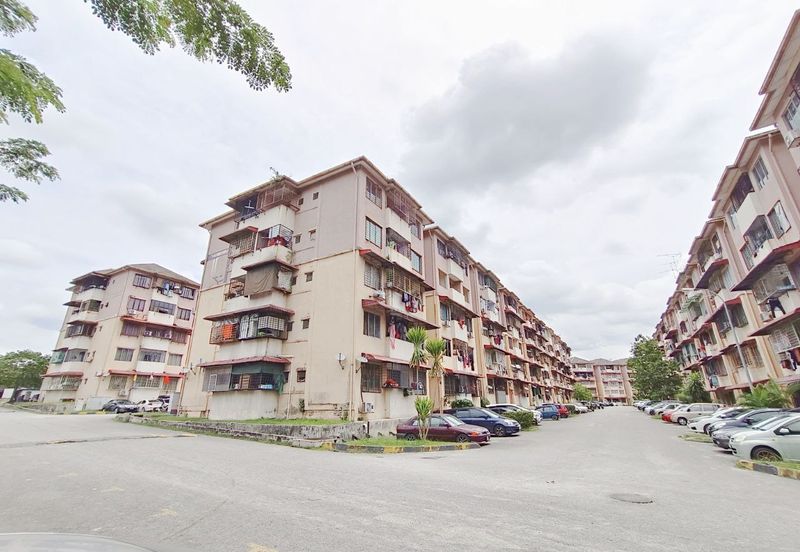 Pangsapuri Putra Impian, Taman Pinggiran Putra