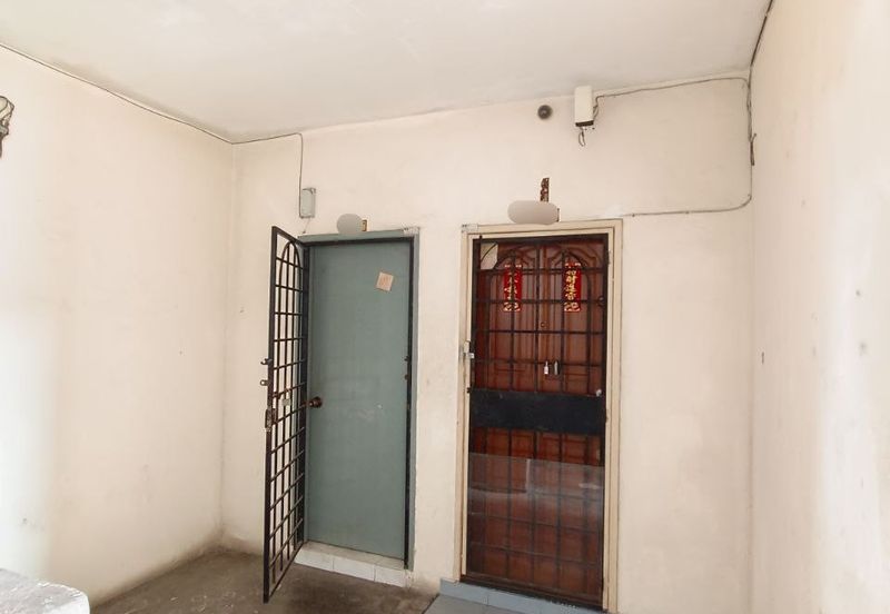 Pangsapuri Putra Impian, Taman Pinggiran Putra