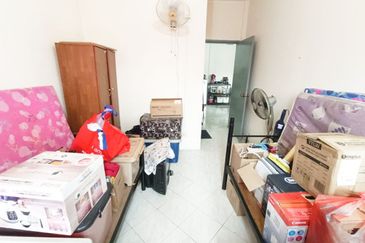 Pangsapuri Putra Impian, Taman Pinggiran Putra