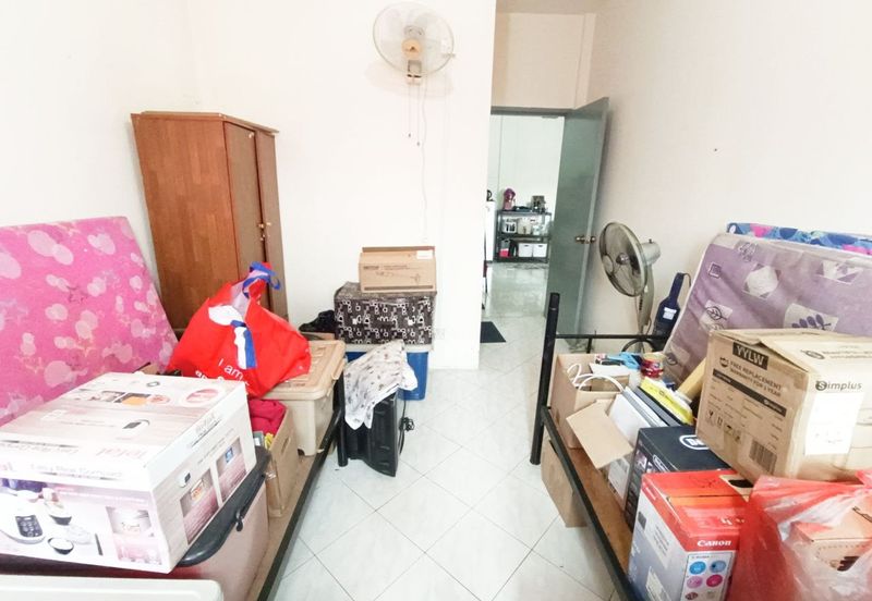 Pangsapuri Putra Impian, Taman Pinggiran Putra