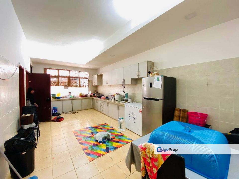 2sty Bandar Nusaputra Puchong Murah Nonbumi,Cantik Renovate 22x90 sqft, Selangor, Puchong South