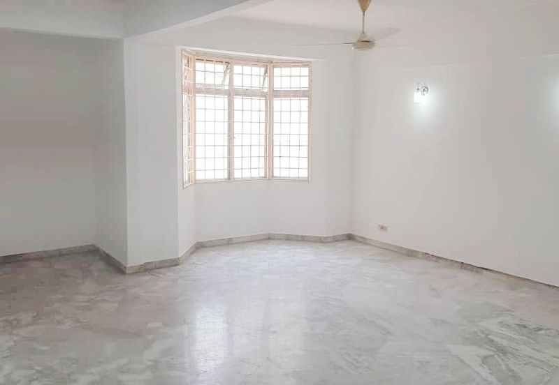 Subang Perdana Goodyear Court 8