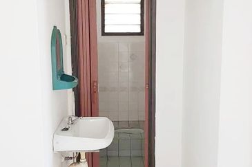 Subang Perdana Goodyear Court 8