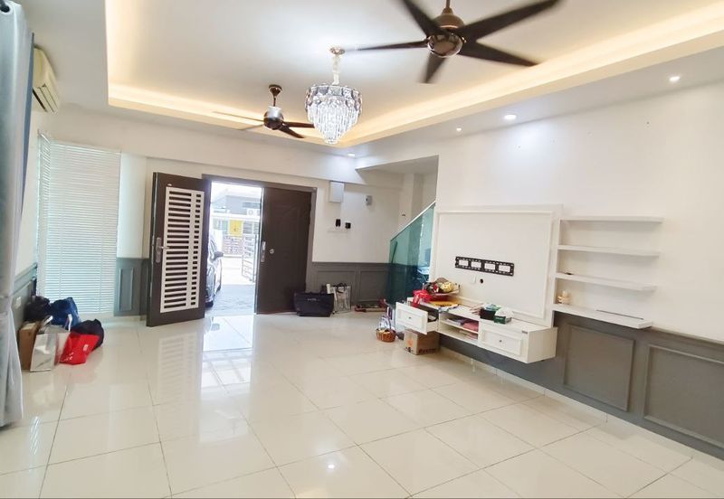 Desa Pinggiran Putra