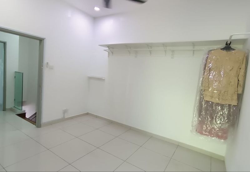 Desa Pinggiran Putra