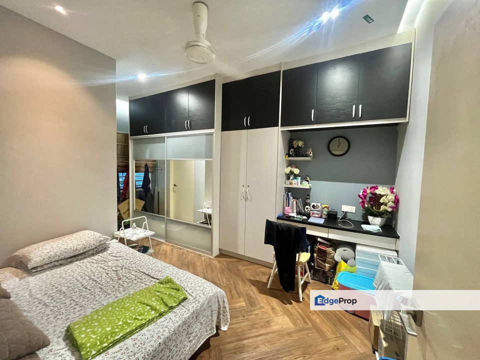 2sty terrace Kota Warisan Freehold, Fully Reno,Cantik, Kitchen Cabinet, Selangor, Sepang