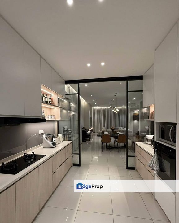 2sty Sejati Lakeside Cyberjaya Freehold,EndLot,Full Furnish,Full Reno, Selangor, Cyberjaya