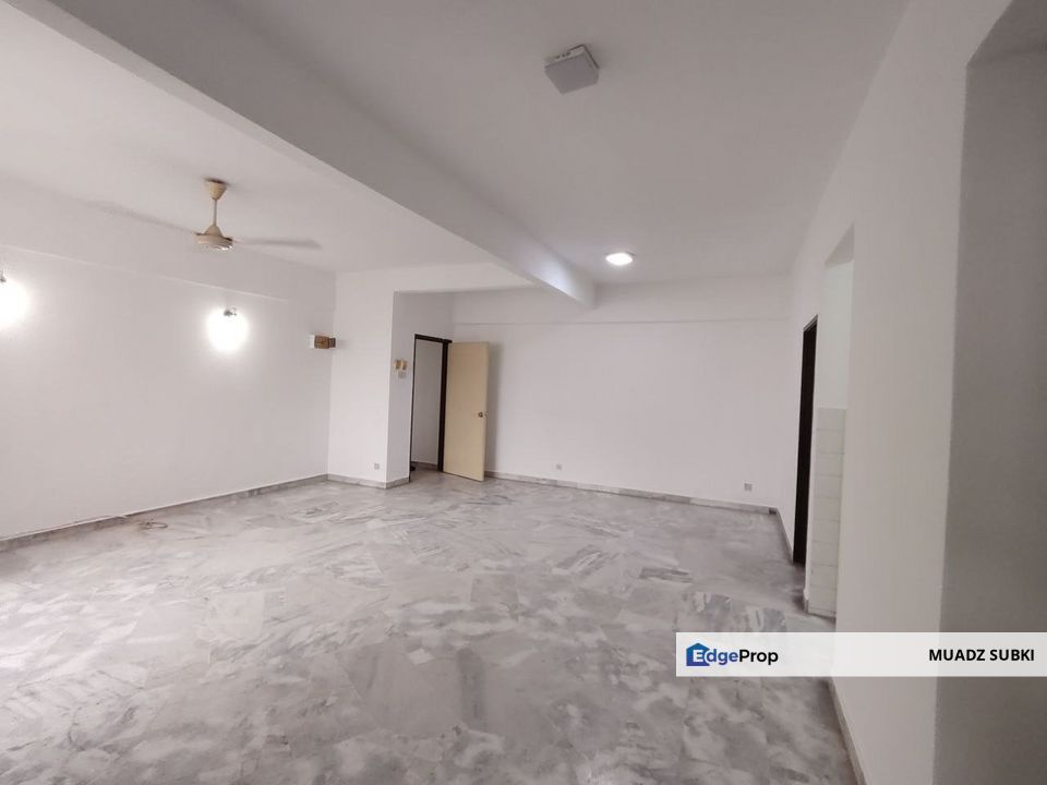 Big Size Corner Home Good Year Court 8 Subang Kitchen cabinet,SewaMura, Selangor, USJ