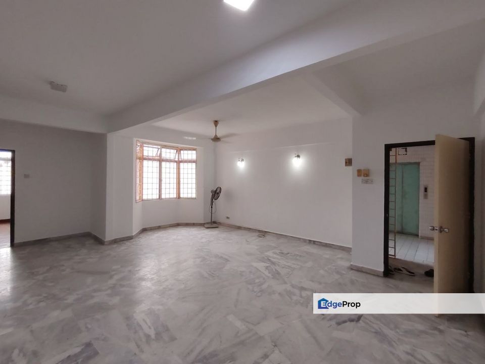 Corner Big Size GoodYear Court 8 Subang Kitchen cabinet,Murah,Cat Baru, Selangor, USJ