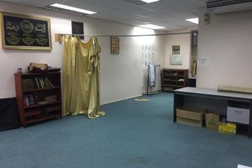 3 storey Office Setiawangsa Peaceful Location,ada Parking, Sewa Murah