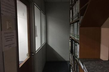 3 storey Office Setiawangsa Peaceful Location,ada Parking, Sewa Murah