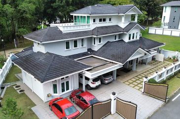 Seksyen 10, Shah Alam