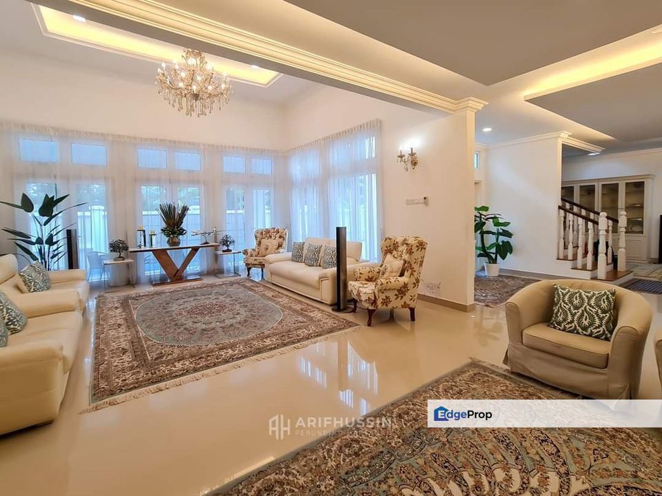 2.5 sty bungalow Seksyen 10 Shah Alam Cantik, Swimming Pool,  12 rooms, Selangor, Shah Alam