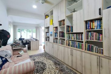 Seksyen 10, Shah Alam