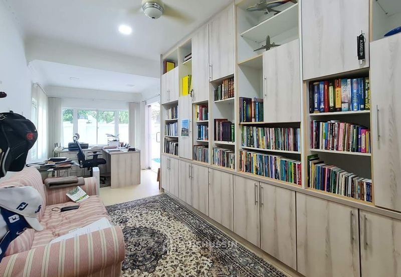 Seksyen 10, Shah Alam