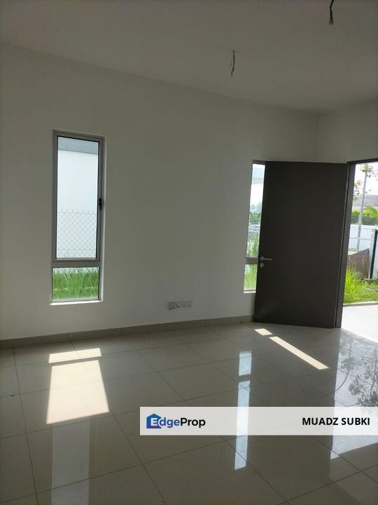 2sty Semi D cluster Endlot Garden Hills Residence Nilai Freehold,Murah, Negeri Sembilan, Nilai