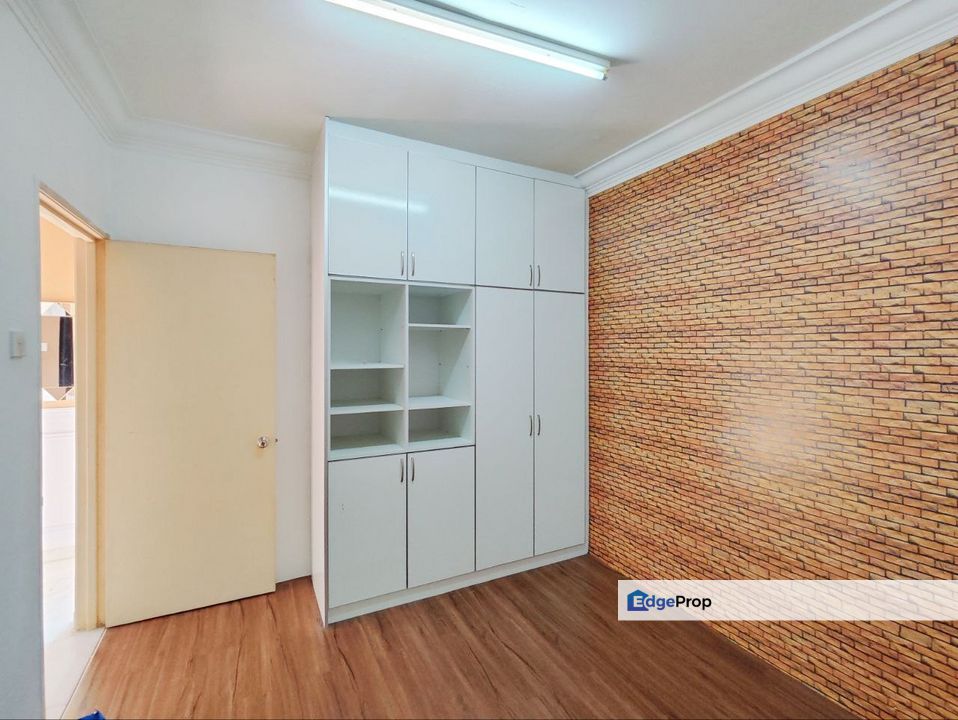 Desaminium Rimba Seri Kembangan Ful Reno,Nice Id,Low Level,Kitchen Cab, Selangor, Seri Kembangan