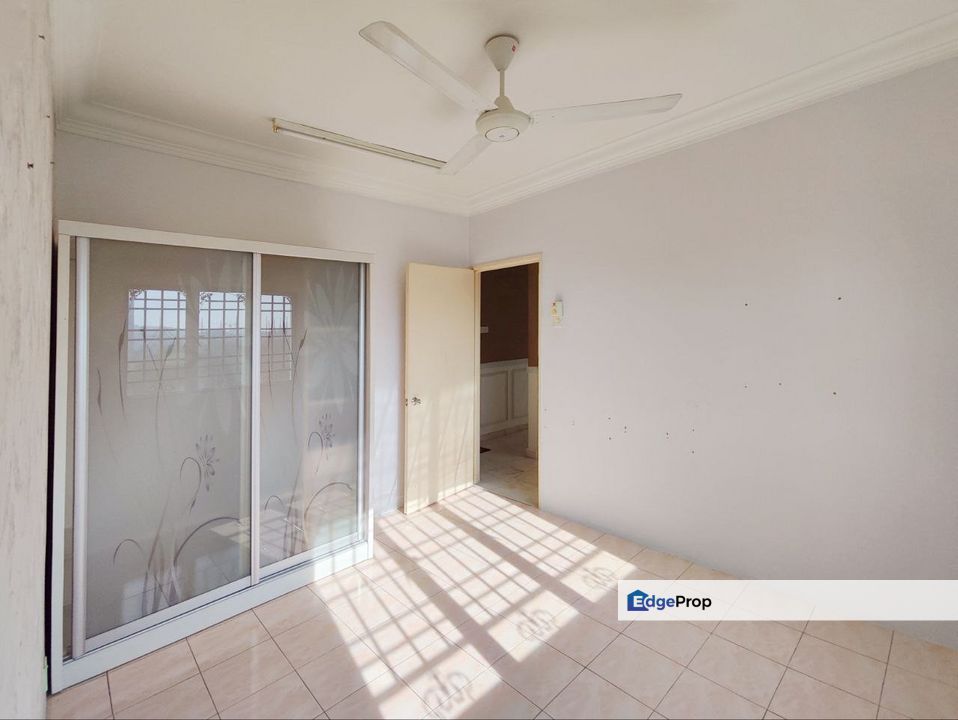 Desaminium Rimba Seri Kembangan Ful Reno,Nice Id,Low Level,Kitchen Cab, Selangor, Seri Kembangan